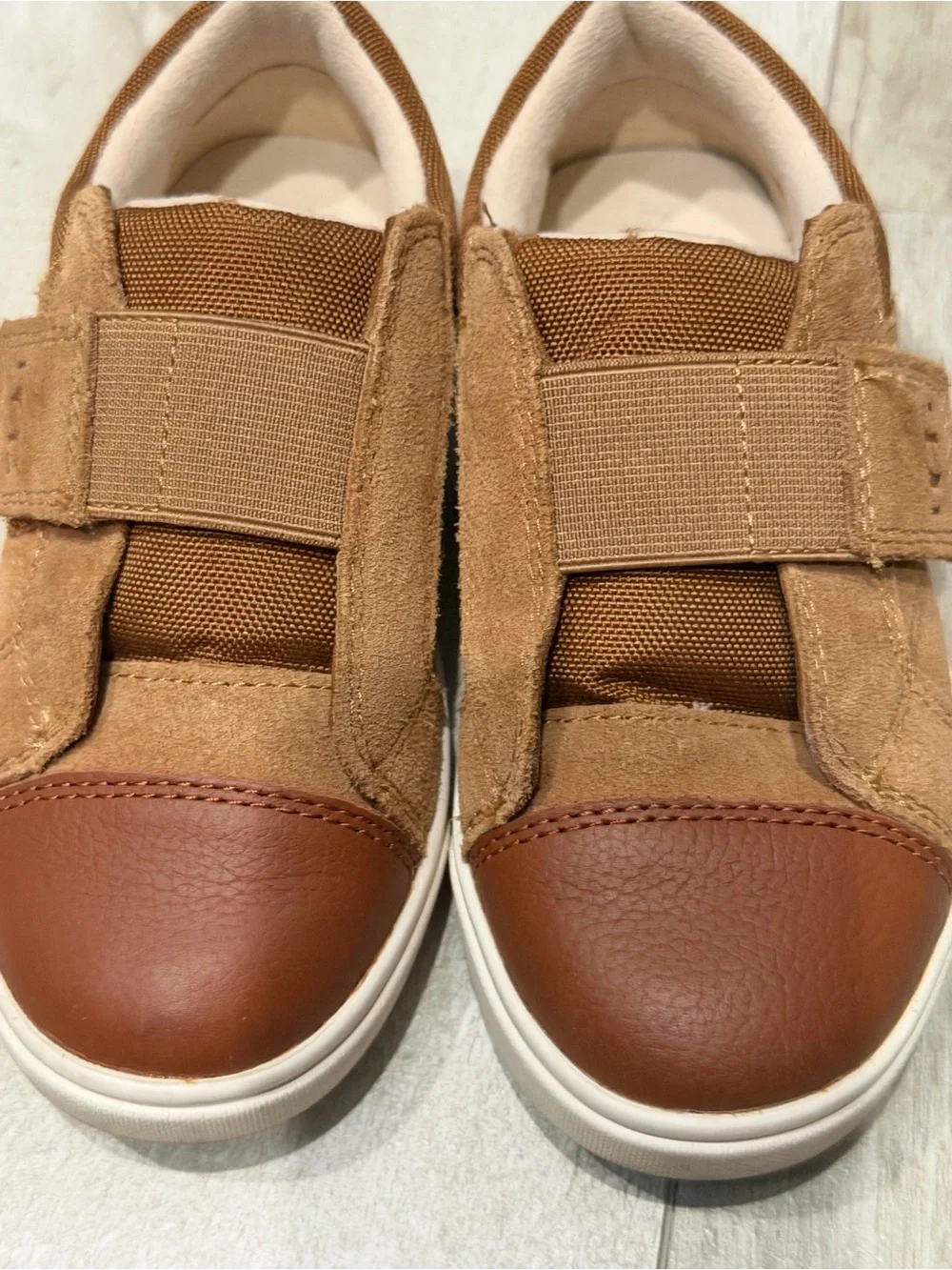 UGG Kids' Brown Suede & Leather Velcro Sneakers size 11 toddler like new